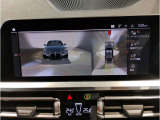 【バックモニター】&rdquo;R&rdquo;レンジにシフトチェンジして頂くとバックカメラとセンサーが起動し駐停車時の運転をサポートします。