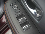 ◆パワーウィンドウスイッチ◆運転席から全席の窓の開閉操作を行うことが出来いつでも換気ができます!