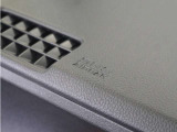 ◆助手席エアバッグ◆SRSエアバッグは、シートベルトだけでは防ぎきれない衝突時の衝撃から乗員を守るための安全装置。衝突時に瞬時に膨らみ、頭部や胸部がダッシュボードに直接衝突するのを防ぎます。