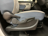 運転しやすいポジションを設定することができます。自分に合ったベストポジションで安全運転・楽しいドライブをどうぞ♪