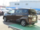 様々な角度から、また内装もご覧いただけるように写真を撮ってます
