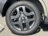 純正ホイールを装着しております。車両に関してのご質問は、スタッフまでお気軽にお問合せ下さい!TEL:0439-88-6662