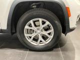 【タイヤ】18インチアルミホイールです。