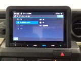 HondaCONNECT対応の便利なナビディスプレー。お持ちのスマートフォンと連携して、ナビやBluetoothでの音楽再生が可能です。デザインはもちろん、操作性も良好です。