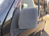 ドアミラーまわりの状態です。中古車のため小キズ等はありますが、状態を隠さずご案内いたします。