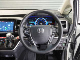 ◆ハンドル全体◆各種スイッチがハンドルから手を放さず操作できるので運転中でも楽に操作できます。