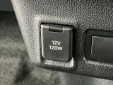 【アクセサリーソケット】12Vの電源は使いやすい位置に装備!用途は様々、スマホの充電やドラレコの電源として役に立ちます♪