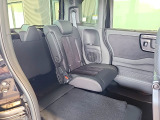 【シートアレンジ】荷物や乗車人数に合わせてシートを調整でき、幅広いシーンに対応できます。