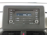 日産純正のオーディオになります。