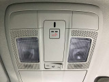 マツダエマージェンシーコール。エアバック作動時や追突時、もしくはこのSOSボタンを押した際にオペレーターに繋がります。※別途契約が必要です。