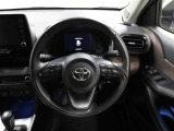 各操作スイッチなどもハンドルから手を放すことなく操作可能で安全運転に支援いたします!