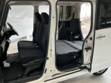豊富に在庫を取り揃えています!軽自動車からミニバン、セダン、SUV、話題のハイブリッド車など続々入荷しております!