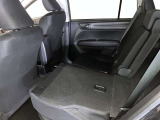 ゆとりある広々とした車内空間は、ドライブを始め買い物やレジャーなど、幅広く活躍します。一人でもみんなとでもお出かけを楽しみましょう!