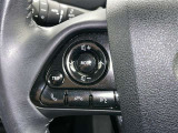 ステアリングスイッチ装備!運転しながら手元でオーディオの操作などができます。