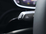 ●車線から逸脱する可能性があることを知らせるとともに、ハンドル操作をアシストすることにより車線からの逸脱回避を支援する装置です。