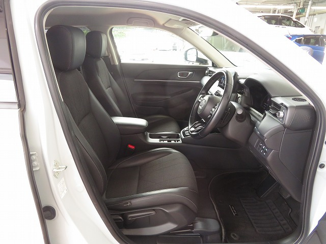 ホンダ ヴェゼル 1.5 ハイブリッド Z の中古車詳細 (26,000km