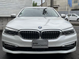 【キドニーグリル】BMWの代名詞。一目見ただけでBMWであると認識できる確固たるアイコンとして存在感を放ちます