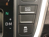 「ECOモード」の切り替えができます。エアコンの利きやアクセルの反応に違いがあります。燃費重視や走行重視で切り替える方が多いです。