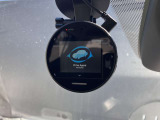 ドライブレコーダー。映像と音声で運転を記録してくれるので万が一の時にも安心です。