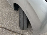 タイヤサイズは155/65R14です!各タイヤメーカー取扱いしております。お買い換えの際もご相談ください。