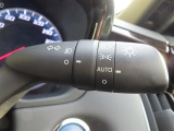 AUTOの位置にセットしておくと、暗くなったら自動でライトの点灯をサポートしてくれます!高速道路でのトンネル通過時など便利です!