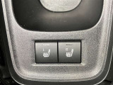 寒い季節もスイッチ一つでシートがポカポカに!これはかなり快適です!運転席と助手席にございます!!!