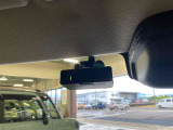 前方録画タイプのドライブレコーダーです。あおり運転対策や万が一の事故に備えて安心です!