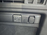 トランク内100V