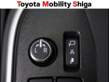 駐車時に便利なスマ-トキ-連動オ-ト格納式ドアミラーを装備しています。施錠すると自動的にドアミラーを格納する便利な機能です!