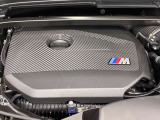 当社はサービス工場併設でございます。点検車検はもちろんお車へのアドバイスもサービススタッフがさせて頂いております。BMWマイスターも在籍しており、もしもの時も迅速に対応出来る様に心がけております。