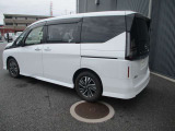 茨城県以外でのナンバー登録を希望されるお客様は、通常登録費用のほかに別途49,500円かかります。予めご了承くださいませ。