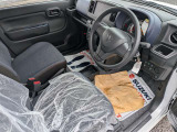 大切な愛車だからこそ、信頼できるプロにお任せ!車検・整備・板金まで自社指定工場でトータルサポートするから、購入後も末永く安心。あなたに寄り添う親身な対応で、カーライフをお守りいたします。