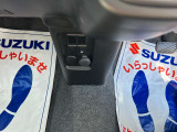 お問い合わせはメール・電話にて受け付けております。電話は営業時間内のみとなりますのでご了承下さい。