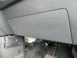 7つのエアバックでもしもの時も安心!運転席・助手席エアバック、サイドエアバック、カーテンエアバック、運転席ニーエアバック付き