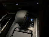 運転操作しやすい位置にあるシフトレバー