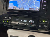 オートエアコンで細かい温度調節ができます。車内をいつでも快適空間にしてくれます。