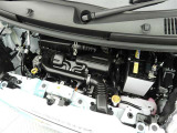 スチームがけでエンジンルームの汚れも綺麗にクリーニング!エンジンルームが綺麗ですと日常点検もしやすく、コンディションのチェックや維持の面でとってもプラスですね!