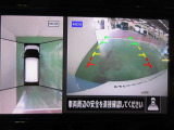 アラウンドビューモニターで車庫入れも空から見ている様に駐車できラクラクです。