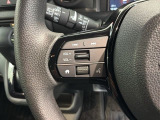 ステアリングにオーディオ操作スイッチが付いています。オーディオ画面に直接タッチしなくても操作が出来ますので、運転に集中できます。
