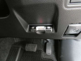 ETC車載器付きです。高速道路の料金所もスムーズに通過できます。※セットアップ費用は別途必要です。