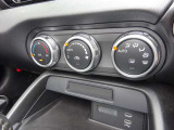 【オートエアコン】これなら車内温度を一定に保ちやすく過ごしやすいです。