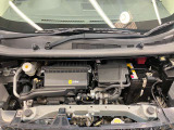 エンジンルームもクリーニング済みできれいですよ。日産の整備士がしっかりと丁寧に点検していますので安心してお乗りいただけます