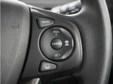 アダプティブクルーズコントロールが装備されており、高速道路での疲労軽減と燃費運転に貢献します!