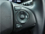 ◆アダプティブクルーズコントロール◆予め設定した車速内でクルマが自動的に加減速。前走車との適切な車間距離を維持しながら追従走行します。【LKAS】車線維持支援システムでステアリング操作を支援。