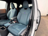 こちらのお車はMINI NEXT鶴ヶ島に展示中です。☆お問合せをお待ちしてます!