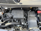 チェーン駆動の、3気筒DOHCエンジンです。