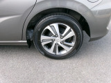 車体にぴったりの純正ホイールです。