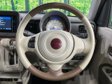 【純正革巻きステアリング】上質な革を使用することで、手にしっかり馴染みとても運転しやすいハンドルです♪