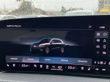 Audiドライブセレクト 車両の走行性能を好みに合わせて調整。エンジンの出力、ステアリングの反応など複数のモードから選択可能