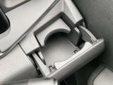 運転席用ドリンクホルダーです
